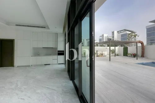 Landscaped | Brand New | Multiple cheques