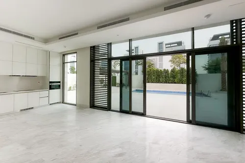 4 Bedrooms Villa in District One Phase III A