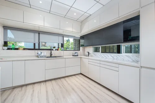 5 Bedrooms Villa in Picadilly Green
