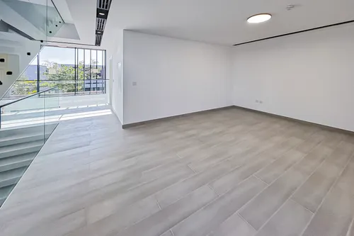 5 Bedrooms Villa in Robinia