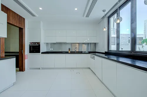 5 Bedrooms Villa in Picadilly Green