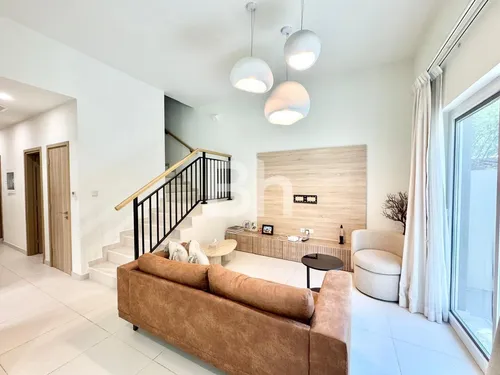 Upgraded Kitchen | Single Row | Landscaped Garden