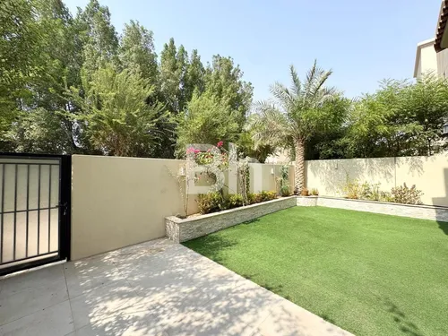4 Bedrooms Villa in Amaranta 1