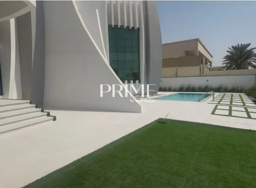 5 Bedrooms Villa in Umm Suqeim 2 Villas