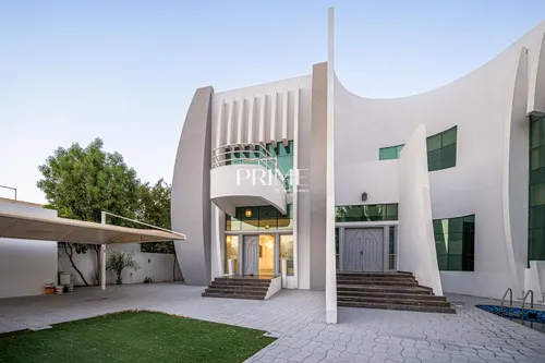 5 Bedrooms Villa in Umm Suqeim 2 Villas