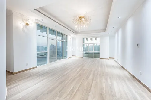 5 Bedrooms Villa in Umm Suqeim 2 Villas