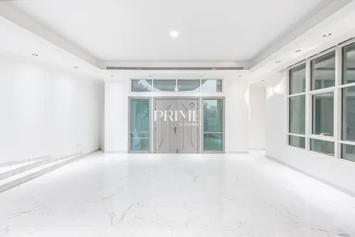 5 Bedrooms Villa in Umm Suqeim 2 Villas