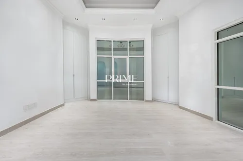 5 Bedrooms Villa in Umm Suqeim 2 Villas