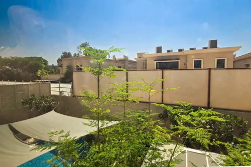 5 Bedrooms Villa in Golf Gardens