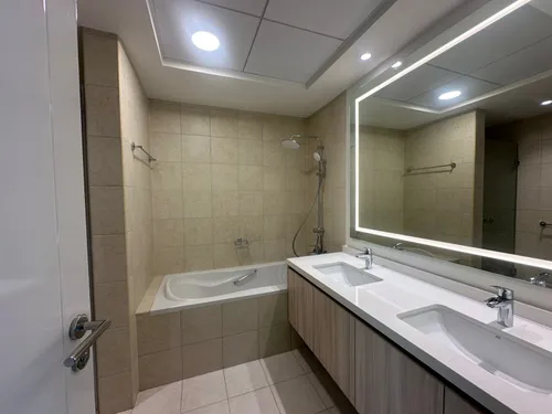 2 Bedrooms Apartment in The Residences 8