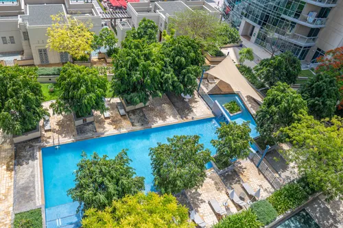 2 Bedrooms Apartment in The Residences 8