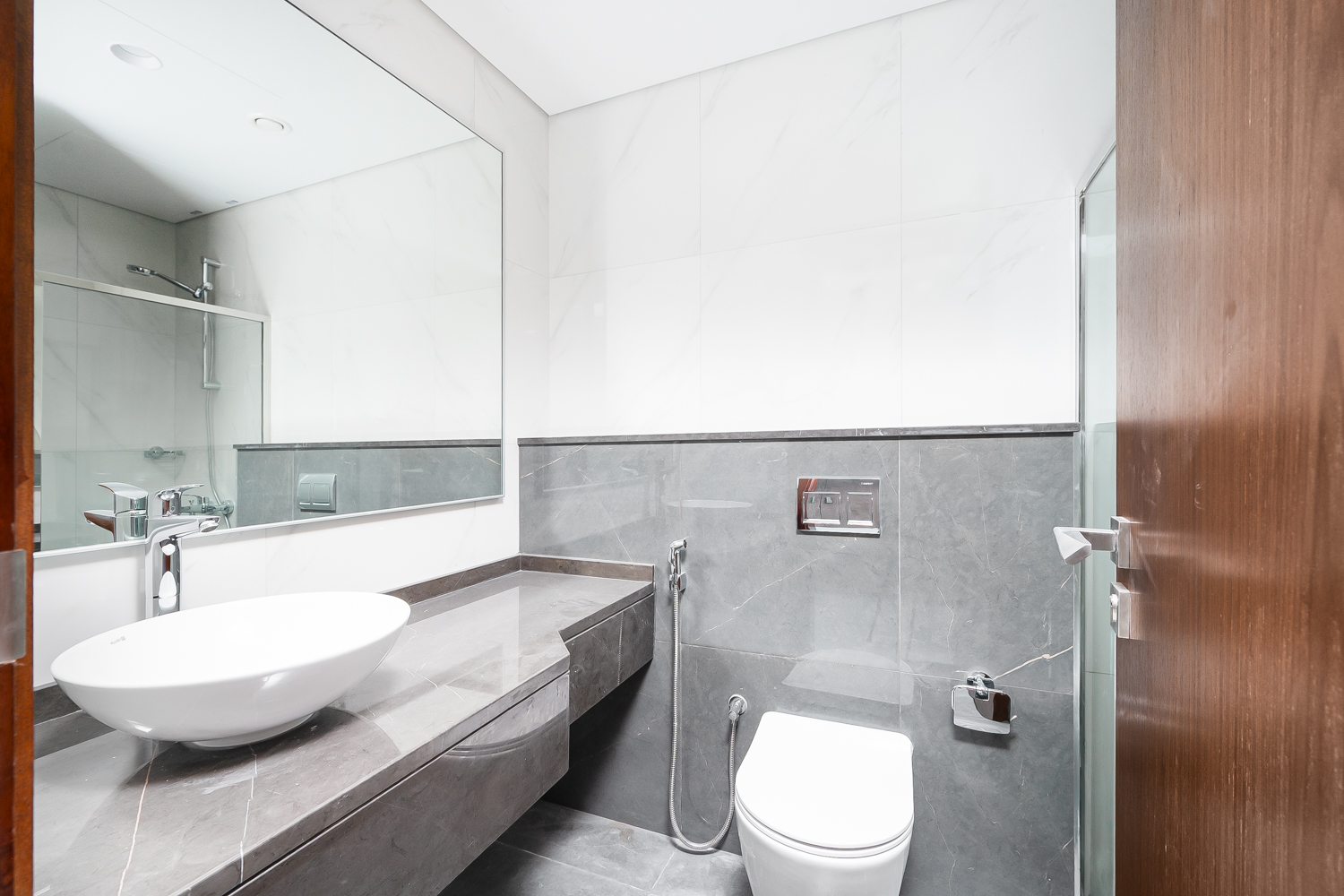 3 Bedrooms Apartment in Future Tower