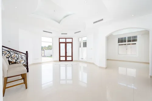 5 Bedrooms Villa in Umm Suqeim 1 Villas