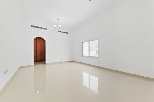 5 Bedrooms Villa in Umm Suqeim 1 Villas