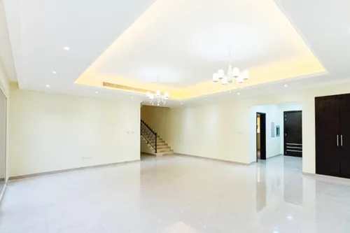 Spacious and Bright with Private Pool