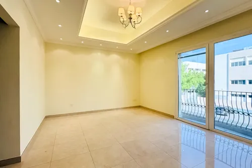 5 Bedrooms Villa in Jumeirah 1 Villas