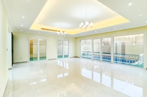 5 Bedrooms Villa in Jumeirah 1 Villas