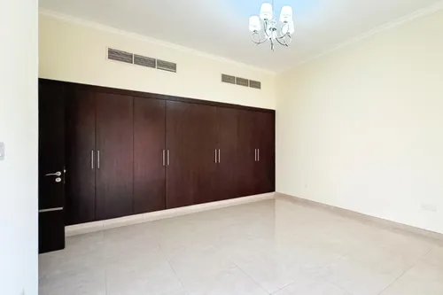 5 Bedrooms Villa in Jumeirah 1 Villas