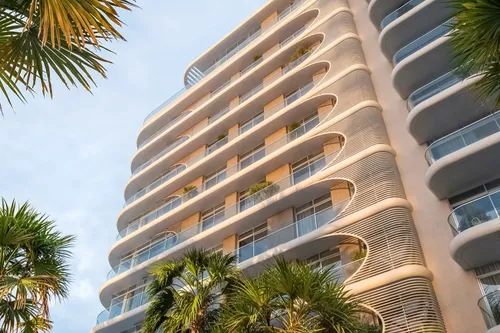 2 Bedrooms Apartment in Fahid Beach Terraces