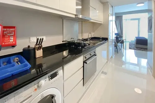 Apartment in Artesia C