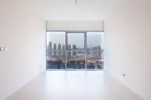 2 Bedrooms Apartment in Radiant Square