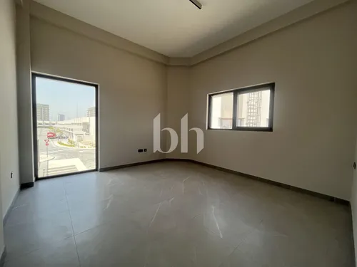 4 Bedrooms Townhouse in MAG Eye