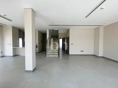 4 Bedrooms Townhouse in MAG Eye