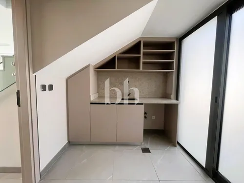 4 Bedrooms Townhouse in MAG Eye