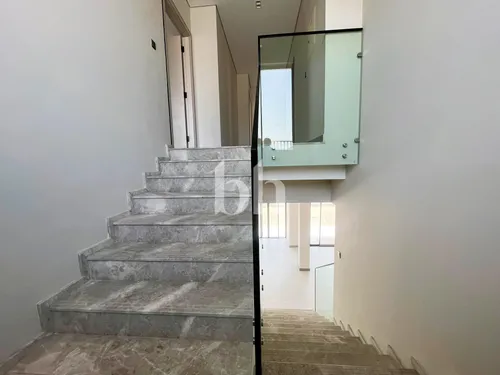 4 Bedrooms Townhouse in MAG Eye