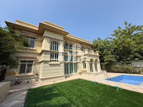 Lake View | Vacant | Renovated