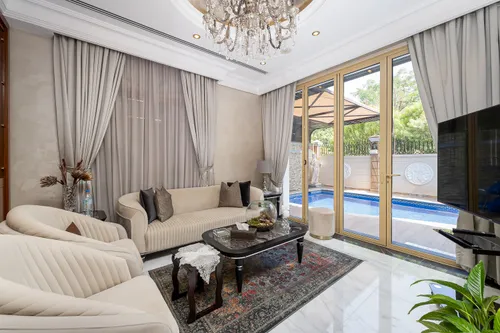 5 Bedrooms Villa in The Aldea