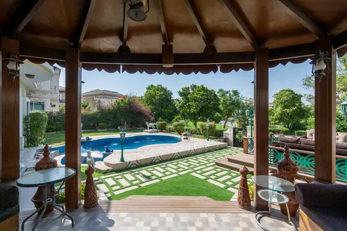 4 Bedrooms Villa in The Centro