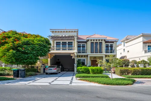 4 Bedrooms Villa in The Centro