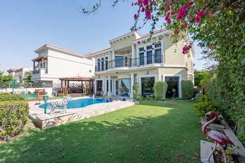 4 Bedrooms Villa in The Centro