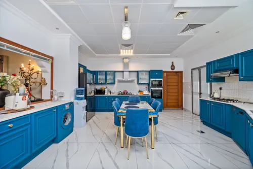 4 Bedrooms Villa in The Centro