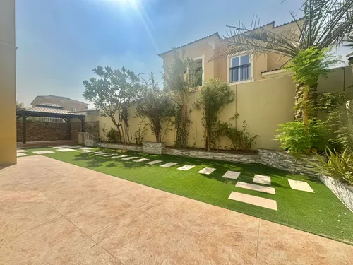 4 Bedrooms Villa in La Quinta, Villanova