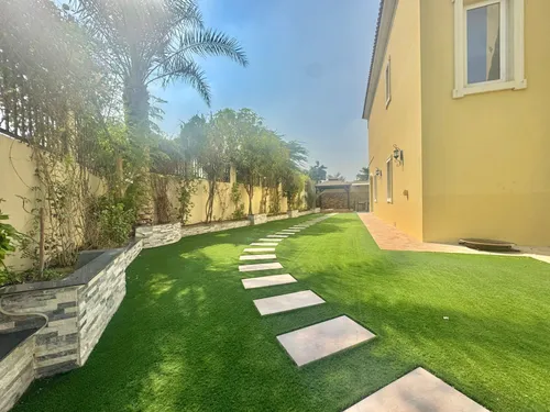 4 Bedrooms Villa in La Quinta, Villanova