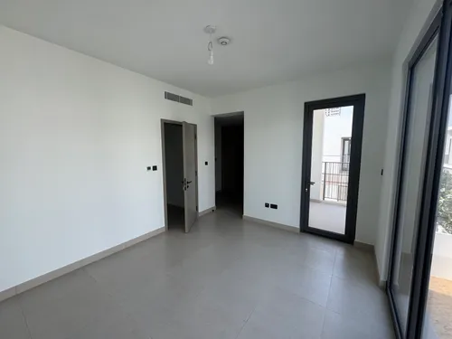 4 Bedrooms Townhouse in Aura Gardens B