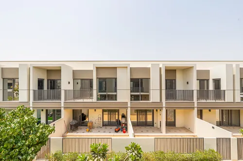 3 Bedrooms Townhouse in Aura Gardens B