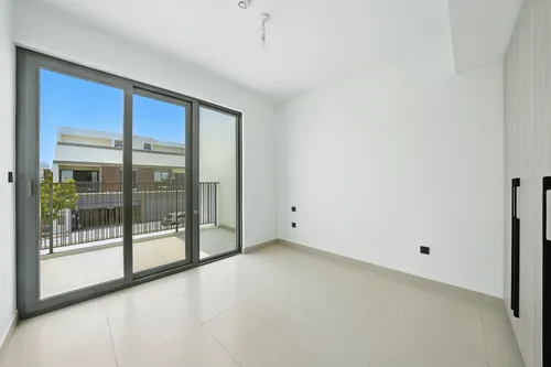 3 Bedrooms Townhouse in Aura Gardens B