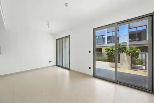 3 Bedrooms Townhouse in Aura Gardens B