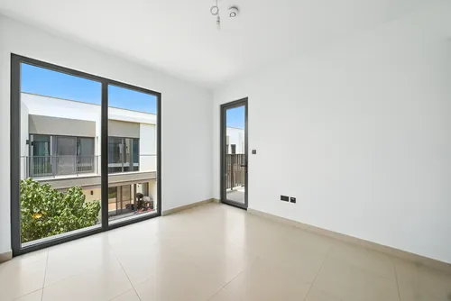 3 Bedrooms Townhouse in Aura Gardens B