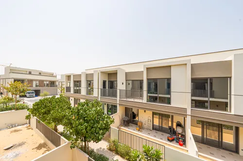 3 Bedrooms Townhouse in Aura Gardens B