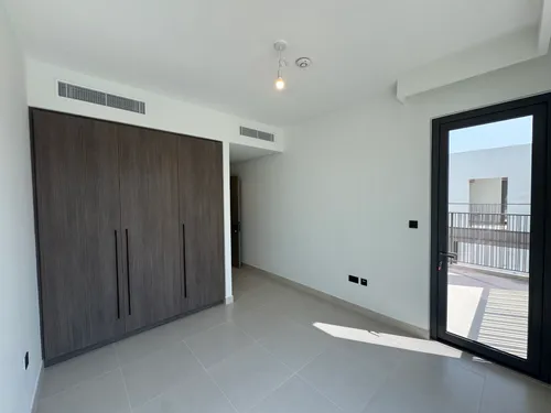4 Bedrooms Townhouse in Aura Gardens B