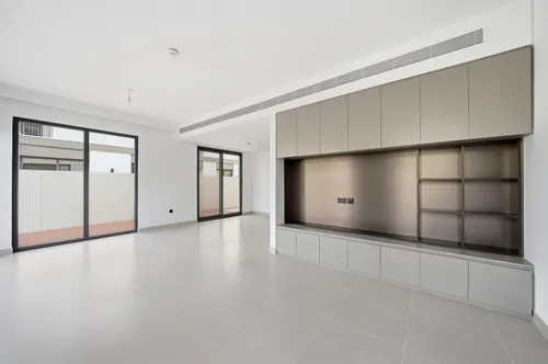 4 Bedrooms Townhouse in Aura Gardens B