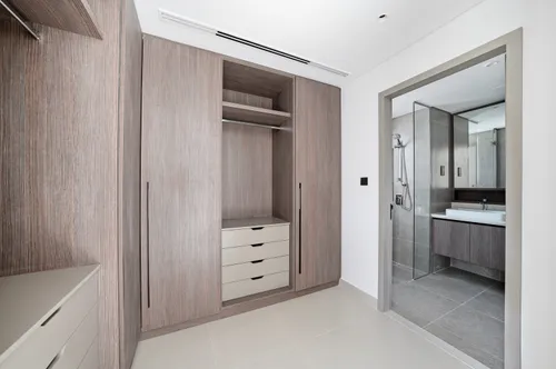 4 Bedrooms Townhouse in Aura Gardens B