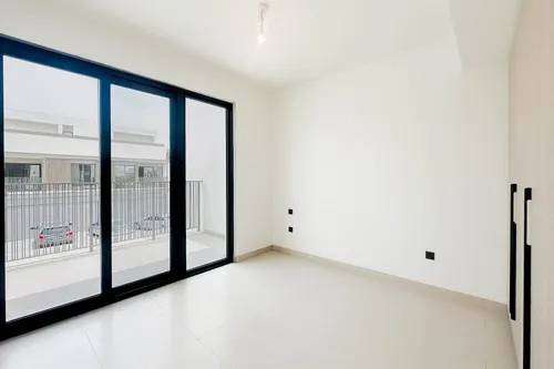 3 Bedrooms Townhouse in Aura Gardens B