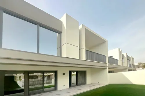 3 Bedrooms Townhouse in Aura Gardens B