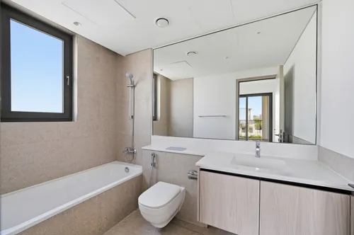 4 Bedrooms Townhouse in Aura Gardens B