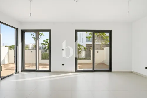 Single row | Prime location | Exclusive